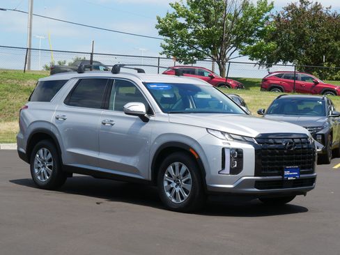 Certified 2025 Hyundai Palisade SEL AWD/4WD image 4