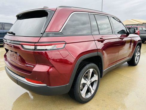 Used 2023 Jeep Grand Cherokee Limited w/ Trailer Tow Prep Group (B) AWD/4WD image 41