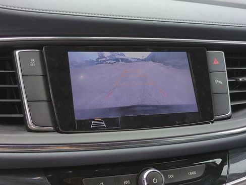 Certified 2021 Buick Enclave Essence FWD image 6
