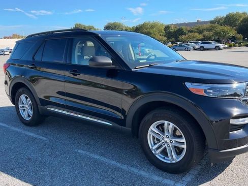 Used 2022 Ford Explorer XLT w/ Equipment Group 202A image 15