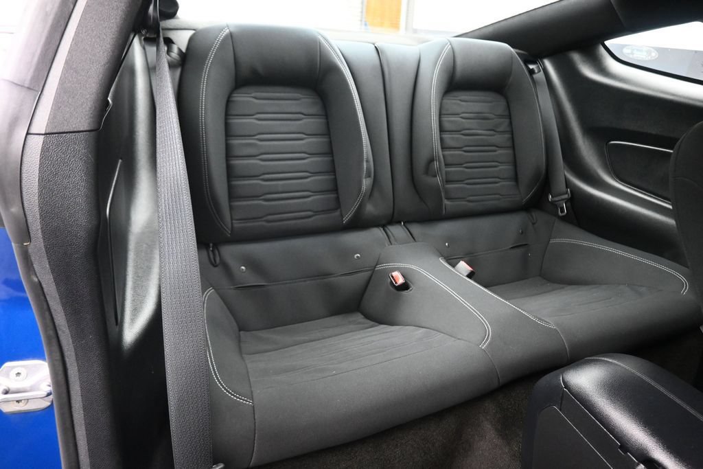 Used 2017 Ford Mustang Coupe RWD image 35
