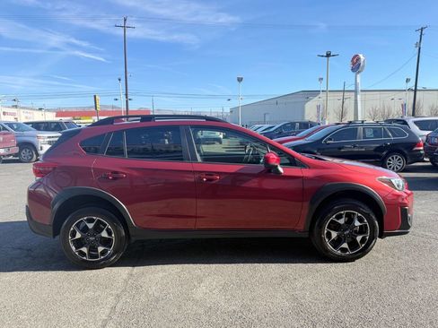 Used 2019 Subaru Crosstrek 2.0i Premium image 4