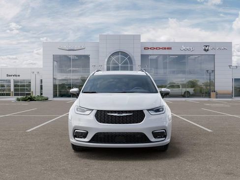 New 2026 Chrysler Pacifica Pinnacle image 6