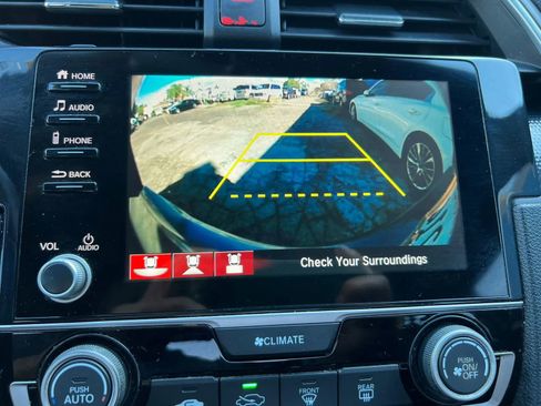 Used 2019 Honda Civic Sport image 15