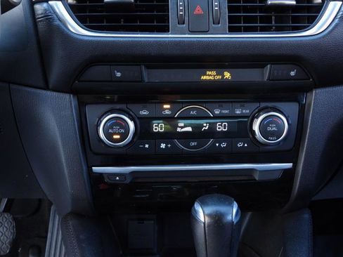 Used 2017 MAZDA MAZDA6 Touring image 36