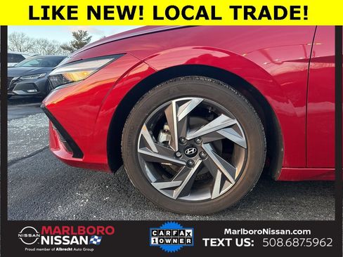 Used 2025 Hyundai Elantra SEL image 11