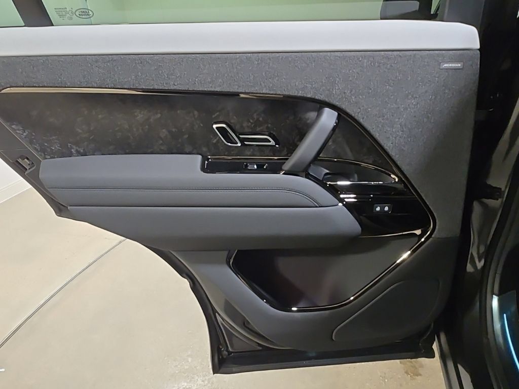 New 2026 Land Rover Range Rover Sport Dynamic SE AWD/4WD image 23