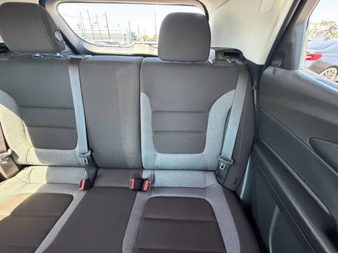 Used 2025 Chevrolet TrailBlazer LT FWD image 36