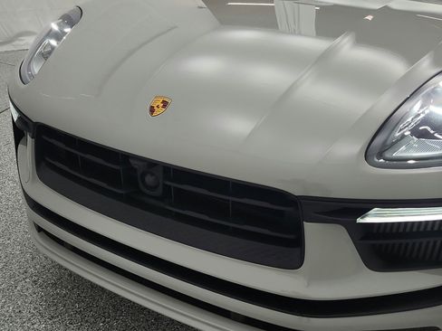 Used 2023 Porsche Macan S AWD/4WD image 24