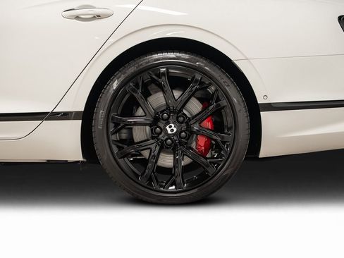 Used 2023 Bentley Flying Spur W12 image 14
