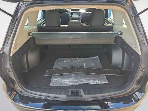 Used 2023 Subaru Forester Premium image 16