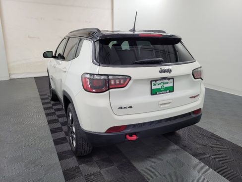 Used 2017 Jeep Compass Trailhawk w/ Popular Equipment Group AWD/4WD image 5