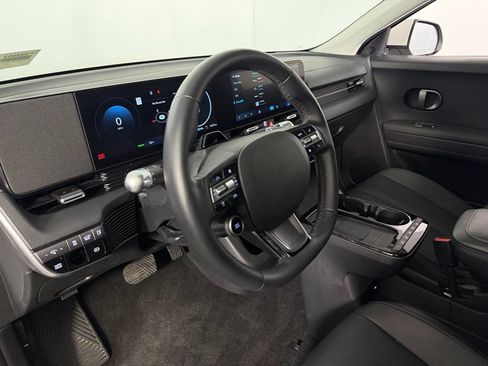 Used 2025 Hyundai Ioniq 5 SEL RWD image 21