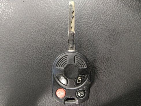 Used 2016 Ford Focus SE FWD image 32