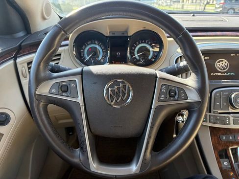 Used 2012 Buick LaCrosse Premium image 18