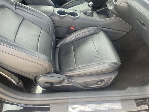 Used 2025 Ford Mustang GT Premium image 26