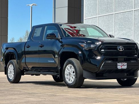 New 2026 Toyota Tacoma SR5 image 2