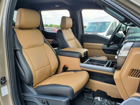 New 2026 Ford F350 Lariat w/ Lariat Premium Package AWD/4WD image 11