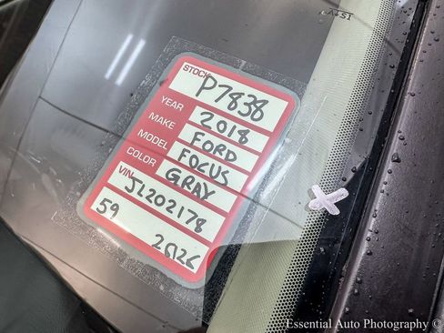 Used 2018 Ford Focus SEL image 30