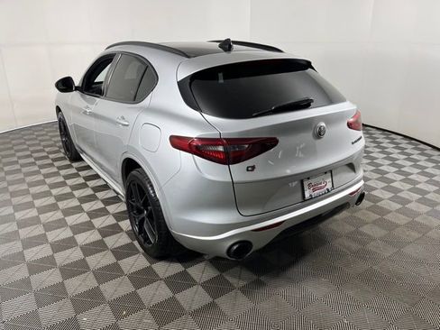Used 2020 Alfa Romeo Stelvio Ti Sport w/ Quick Order Package 22S Sport AWD/4WD image 5