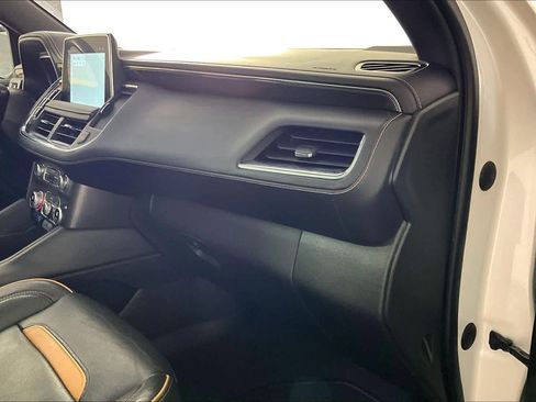 Used 2023 GMC Yukon XL AT4 image 18