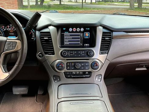 Used 2020 GMC Yukon Denali RWD image 9