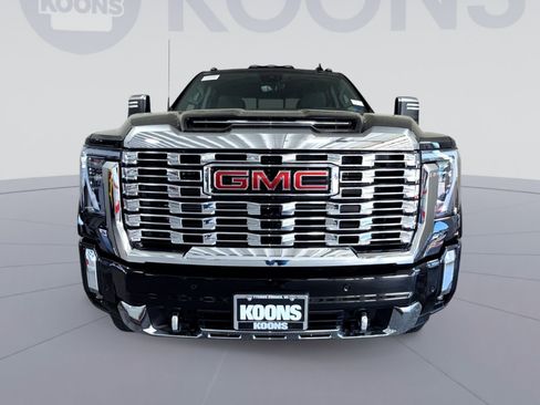 New 2026 GMC Sierra 2500 Denali w/ Denali Reserve Package AWD/4WD image 11