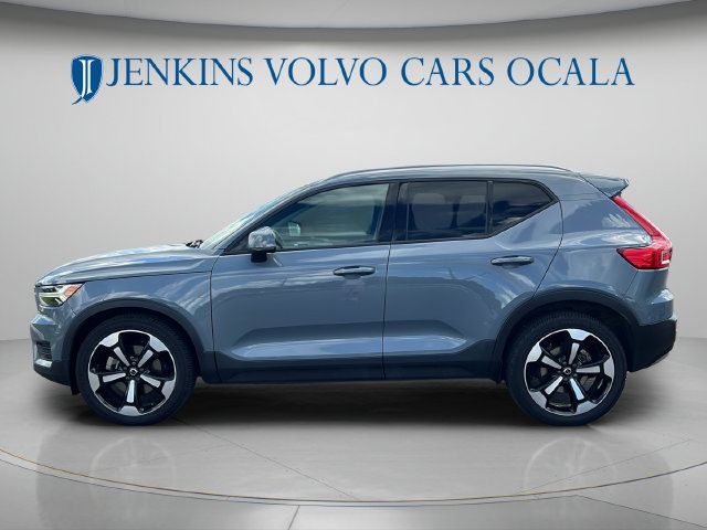 Used 2020 Volvo XC40 T5 Momentum AWD/4WD image 6