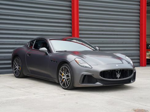 Used 2024 Maserati GranTurismo Trofeo AWD/4WD image 4