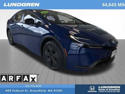 Used 2024 Toyota Prius LE FWD image 1