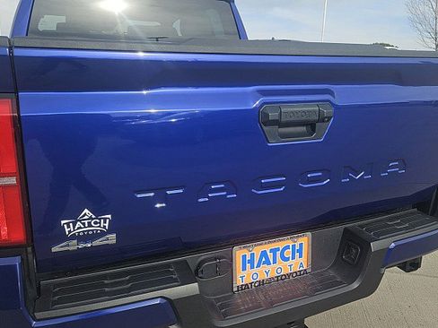 Used 2025 Toyota Tacoma SR5 image 7