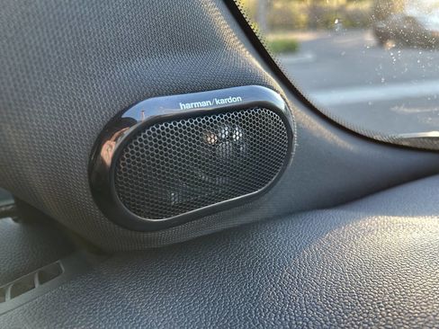 Used 2015 MINI Cooper S image 39