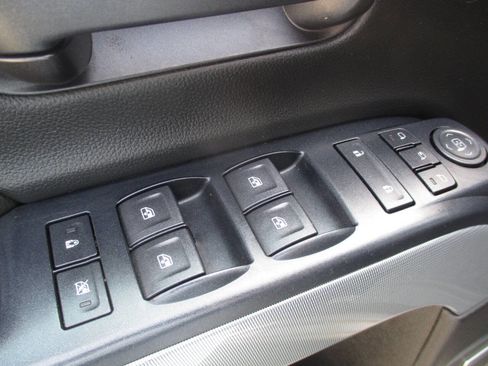 Used 2017 Chevrolet Silverado 1500 LTZ Z71 w/ LTZ Plus Package image 19