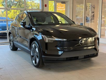 New 2026 Volvo EX30 Ultra w/ Climate Package