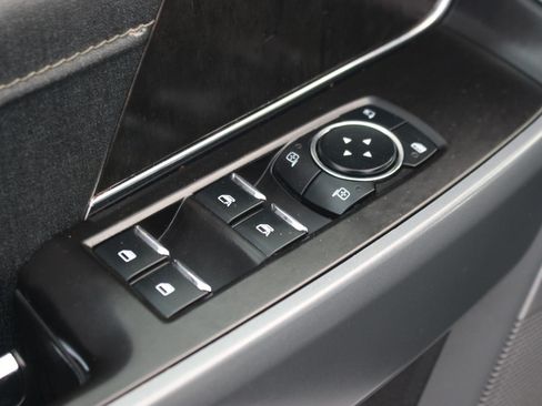 Used 2023 Ford F150 Lariat AWD/4WD image 16