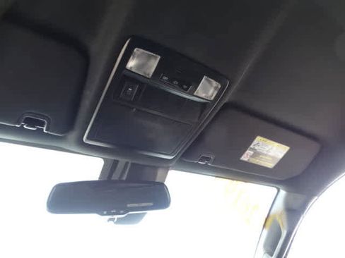 Certified 2019 Toyota Tacoma TRD Sport w/ Technology Package image 32