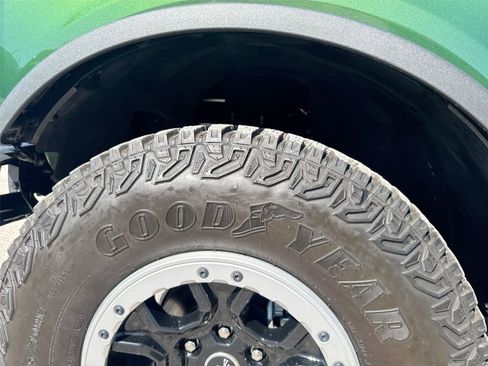 Certified 2023 Ford Bronco Badlands AWD/4WD image 35