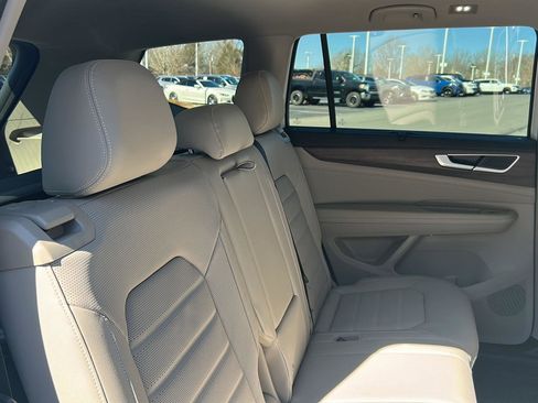 New 2026 Volkswagen Atlas SEL image 21