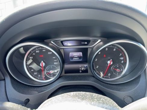 Used 2018 Mercedes-Benz GLA 250 image 9