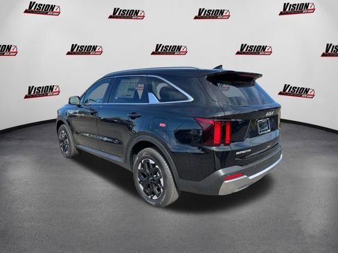 New 2025 Kia Sorento S image 7