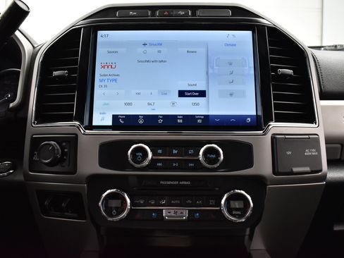 Used 2022 Ford F250 Lariat w/ Lariat Ultimate Package image 16