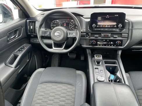 Certified 2024 Nissan Pathfinder S AWD/4WD image 9