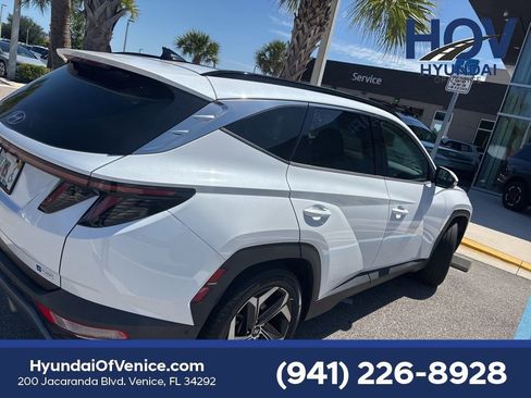 Used 2022 Hyundai Tucson Limited w/ Cargo Package FWD image 5