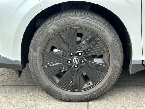 Used 2025 Nissan Murano SV AWD/4WD image 23