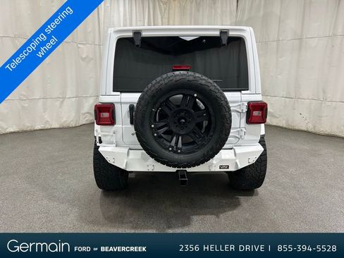Used 2019 Jeep Wrangler Unlimited Sahara image 7