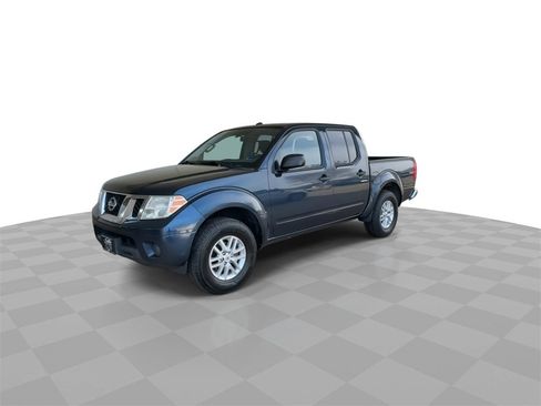Used 2016 Nissan Frontier SV image 4