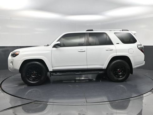 Used 2021 Toyota 4Runner SR5 RWD image 3