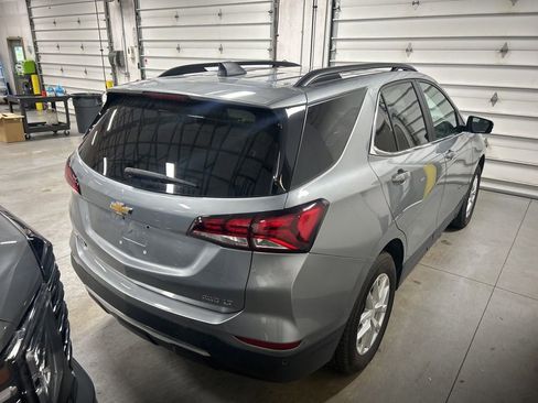 Used 2023 Chevrolet Equinox LT AWD/4WD image 3