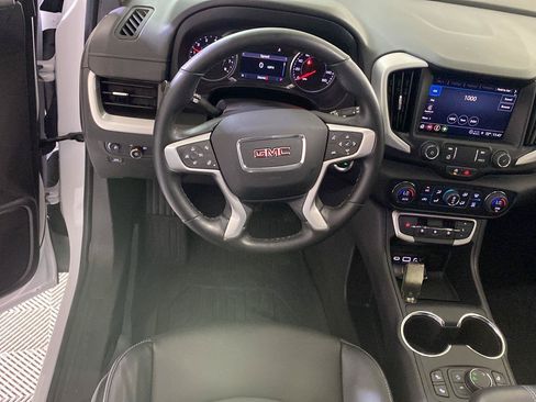 Used 2023 GMC Terrain SLT w/ LPO, Floor Liner Package AWD/4WD image 23