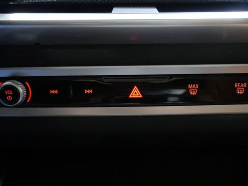 Used 2024 BMW X5 xDrive50e AWD/4WD image 19